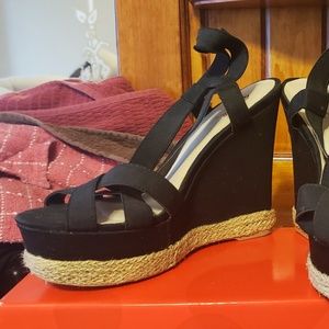 Qupid black strappy wedge sandals